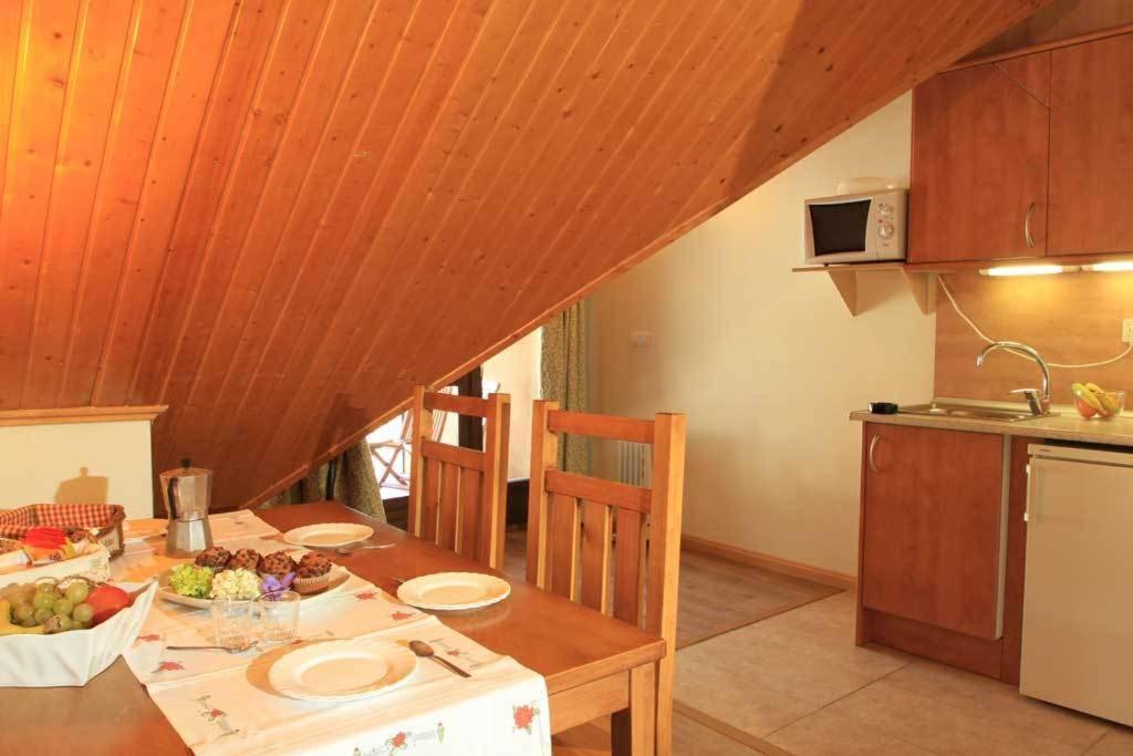 Aparthotel Sarrato Sallent De Gallego Luaran gambar