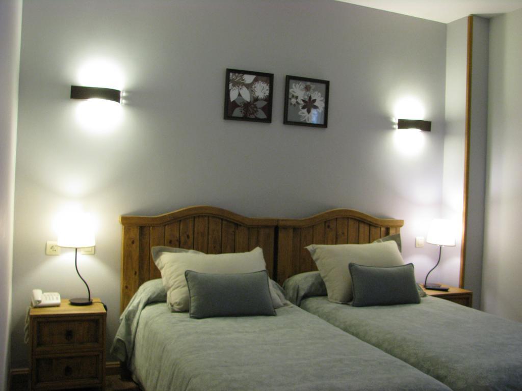 Aparthotel Sarrato Sallent De Gallego Luaran gambar