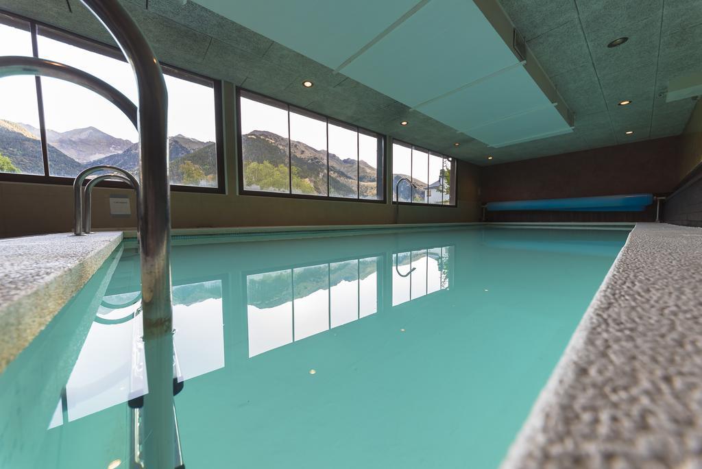 Aparthotel Sarrato Sallent De Gallego Luaran gambar